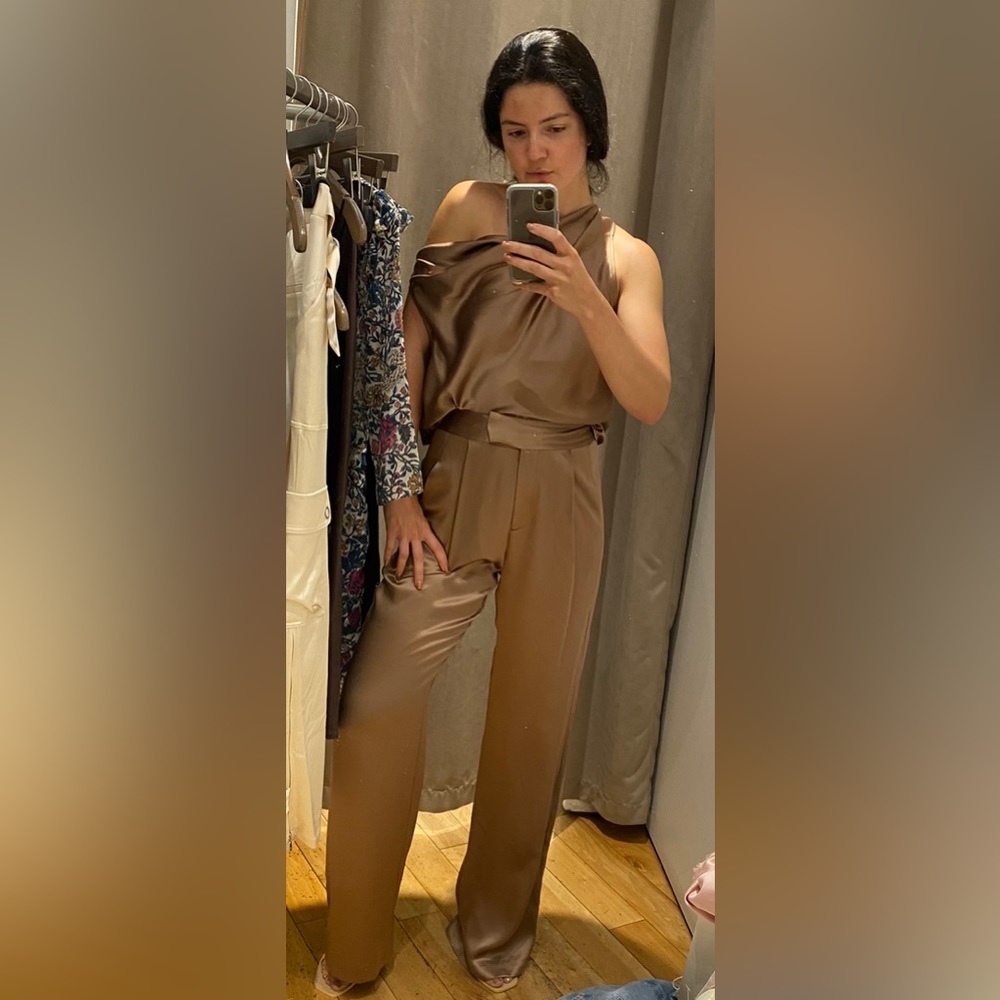 The Sei silk top size 2 and pants size 4